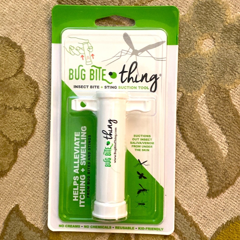 BUG🪳BITE THING WHOLESALE PACK OF 12 w/ DISPAY BOX/SIGNAGE SHARK 🦈 TANK PRODUCT